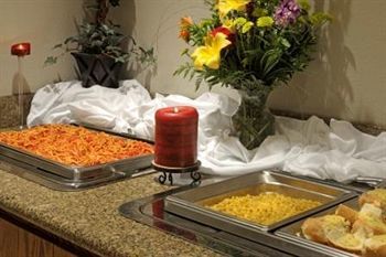 Express & - By Ihg 3* Tulare